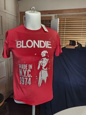 Blondie '1974' Women's Brilliant Red Graphic Short Sleeve T-Shirt L(10/12) NWT